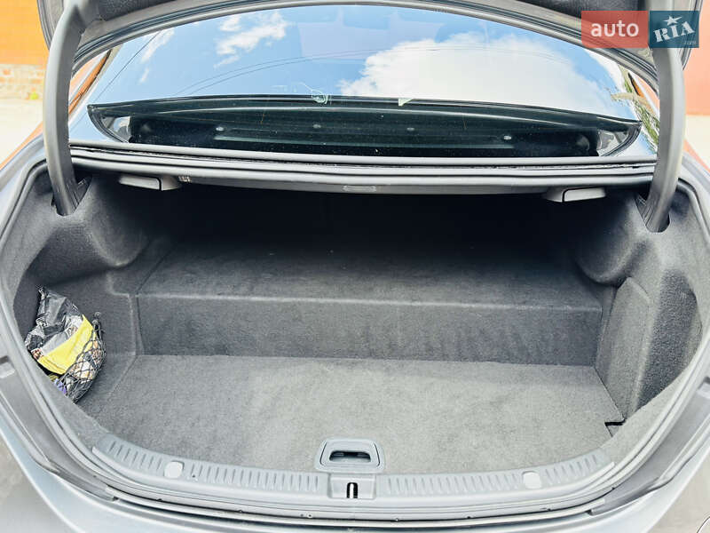 Седан Mercedes-Benz E-Class 2019 в Лохвице