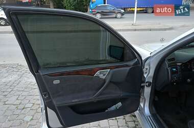 Седан Mercedes-Benz E-Class 1999 в  фото 4 Седан Mercedes-Benz E-Class 1999 в