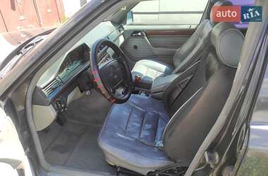 Седан Mercedes-Benz E-Class 1991 в 