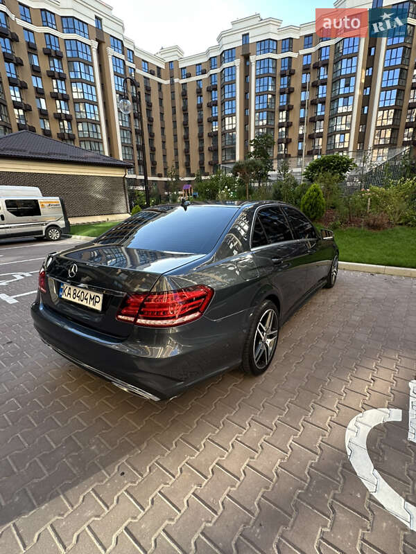 Седан Mercedes-Benz E-Class 2014 в Киеве