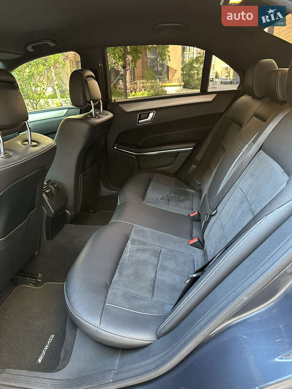 Седан Mercedes-Benz E-Class 2014 в Киеве