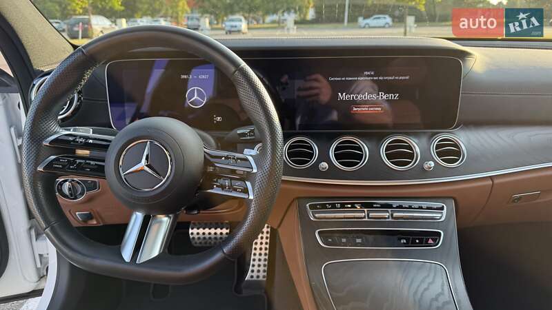 Седан Mercedes-Benz E-Class 2022 в Києві