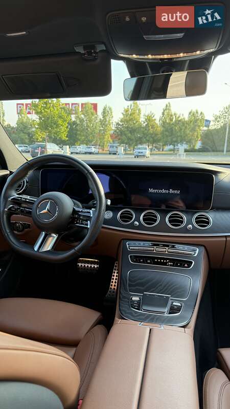 Седан Mercedes-Benz E-Class 2022 в Києві