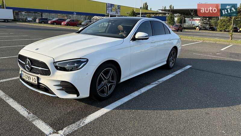 Седан Mercedes-Benz E-Class 2022 в Києві