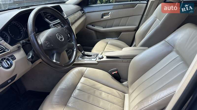 Седан Mercedes-Benz E-Class 2011 в Умани фото 8 Седан Mercedes-Benz E-Class 2011 в Умани