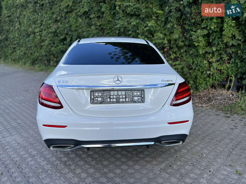 Седан Mercedes-Benz E-Class 2020 в Киеве