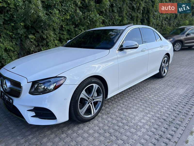 Седан Mercedes-Benz E-Class 2020 в Киеве