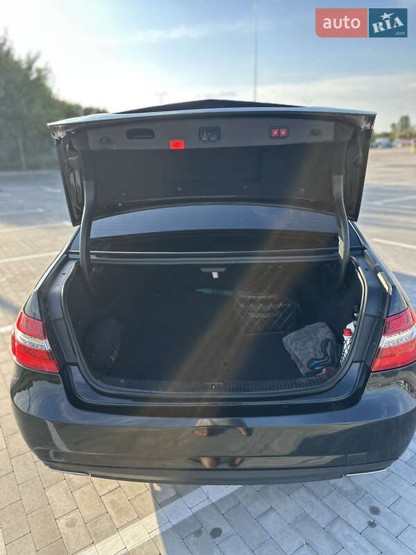 Седан Mercedes-Benz E-Class 2009 в Борисполе