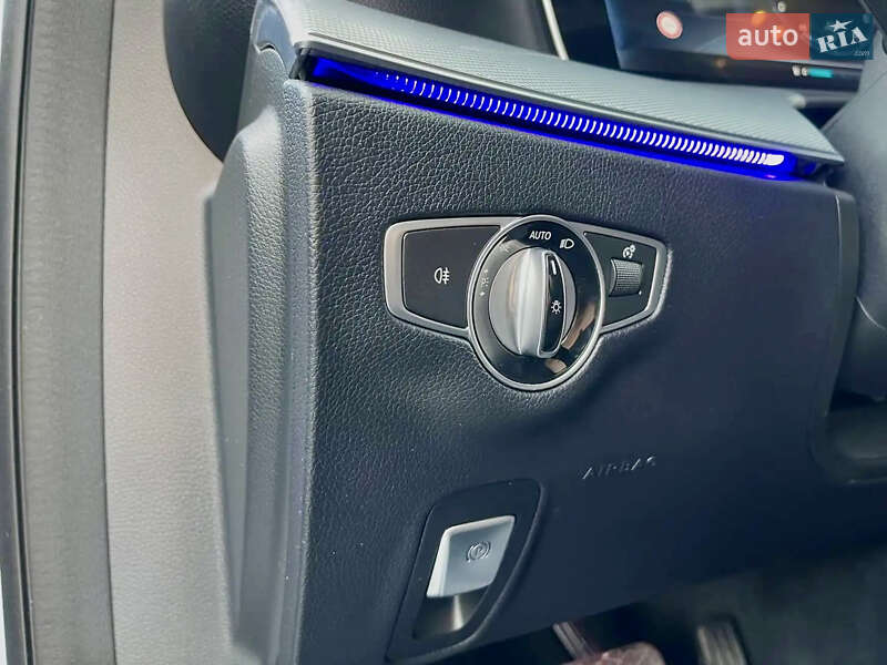 Седан Mercedes-Benz E-Class 2016 в Киеве