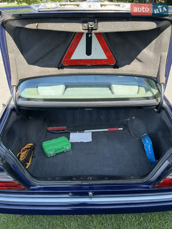 Седан Mercedes-Benz E-Class 1995 в Ужгороді