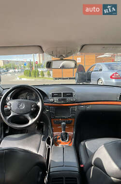 Седан Mercedes-Benz E-Class 2007 в 