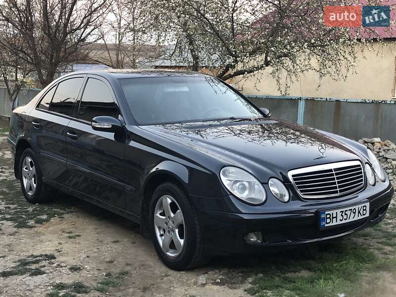 Mercedes-Benz E-Class 2002