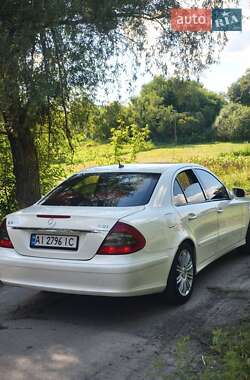 Седан Mercedes-Benz E-Class 2008 в 