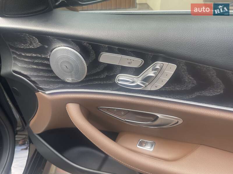 Седан Mercedes-Benz E-Class 2016 в Ровно