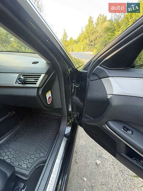 Седан Mercedes-Benz E-Class 2010 в Хмельницькому фото 13 Седан Mercedes-Benz E-Class 2010 в Хмельницькому