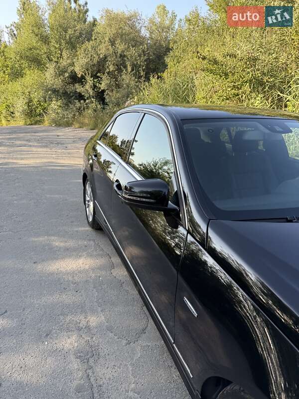 Седан Mercedes-Benz E-Class 2010 в Хмельницькому фото 33 Седан Mercedes-Benz E-Class 2010 в Хмельницькому