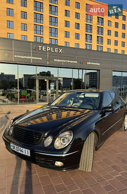 Седан Mercedes-Benz E-Class 2002 в Нетішині