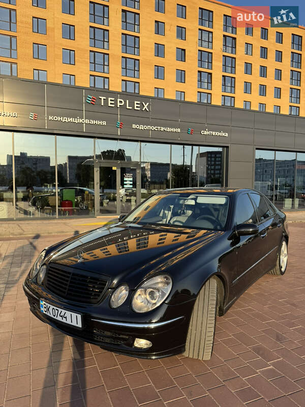 Mercedes-Benz E-Class 2002