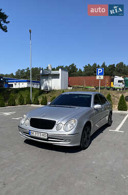 Седан Mercedes-Benz E-Class 2003 в Маневичах