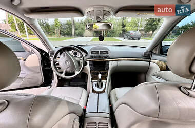 Седан Mercedes-Benz E-Class 2005 в 