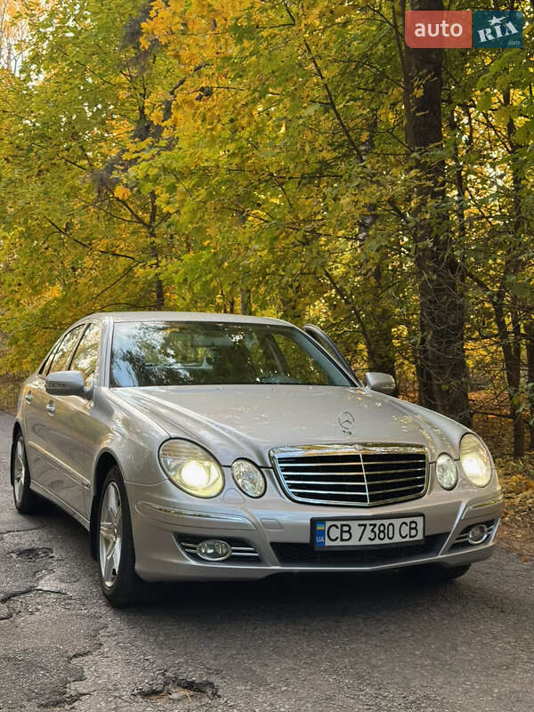 Седан Mercedes-Benz E-Class 2007 в Чернігові