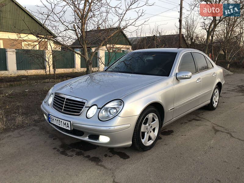 Седан Mercedes-Benz E-Class 2003 в Снигиревке