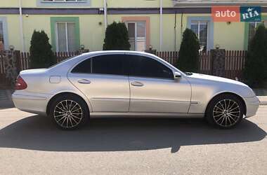 Седан Mercedes-Benz E-Class 2003 в 