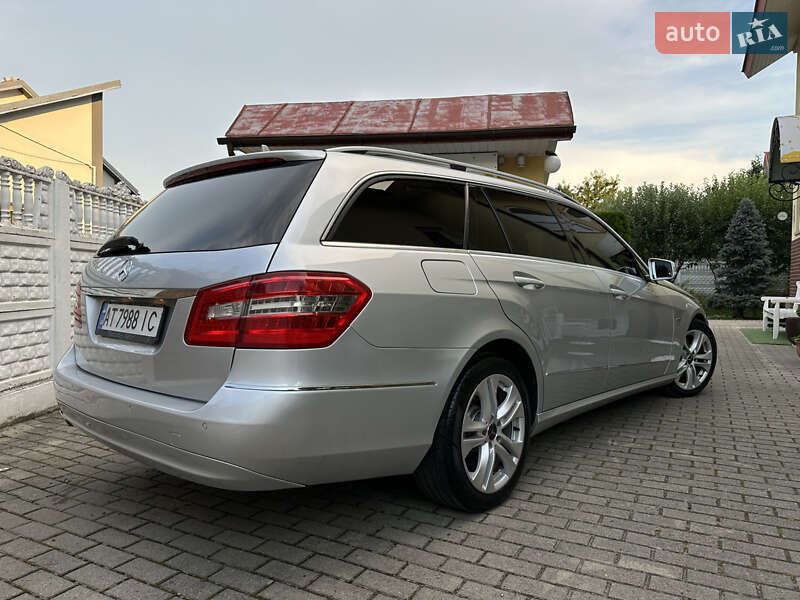 Универсал Mercedes-Benz E-Class 2011 в Надворной