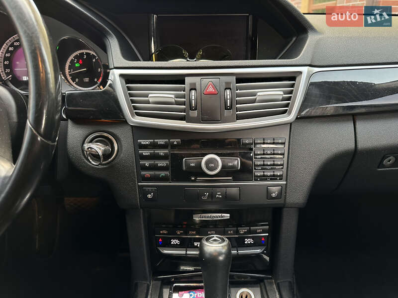 Универсал Mercedes-Benz E-Class 2011 в Надворной