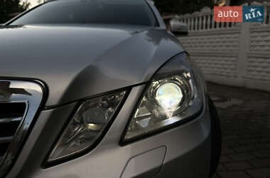 Универсал Mercedes-Benz E-Class 2011 в 