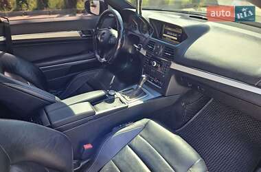 Купе Mercedes-Benz E-Class 2009 в 