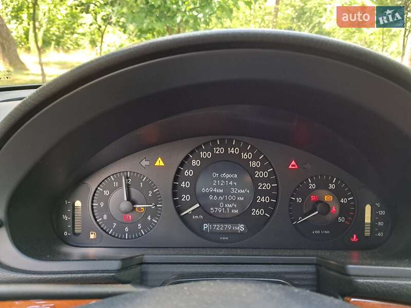 Седан Mercedes-Benz E-Class 2006 в Житомире