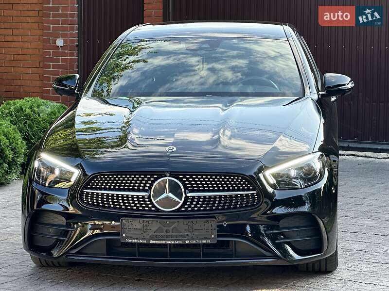 Mercedes-Benz E-Class 2021
