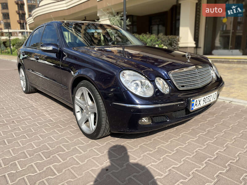 Mercedes-Benz E-Class 2005