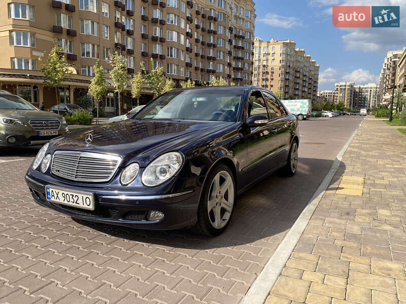Седан Mercedes-Benz E-Class 2005 в Києві
