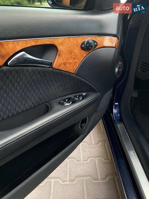 Седан Mercedes-Benz E-Class 2005 в Києві