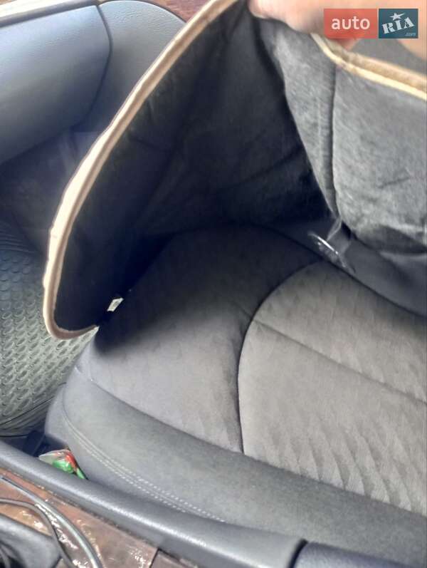 Седан Mercedes-Benz E-Class 2004 в Ірпені