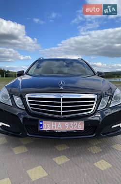 Універсал Mercedes-Benz E-Class 2011 в Львові