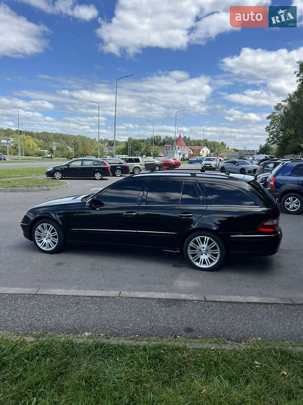 Mercedes-Benz E-Class 2005