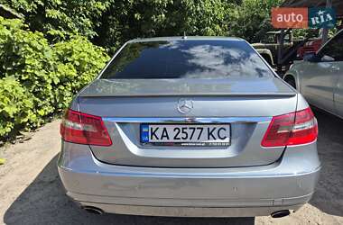 Седан Mercedes-Benz E-Class 2010 в 