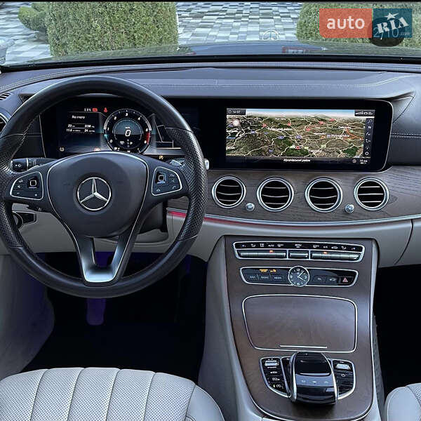 Седан Mercedes-Benz E-Class 2018 в Ужгороде