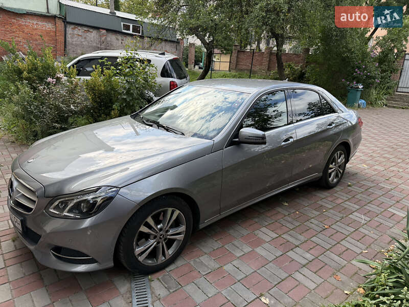 Седан Mercedes-Benz E-Class 2014 в Львові