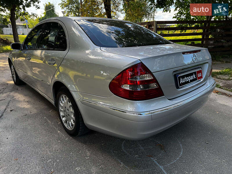 Седан Mercedes-Benz E-Class 2004 в Киеве