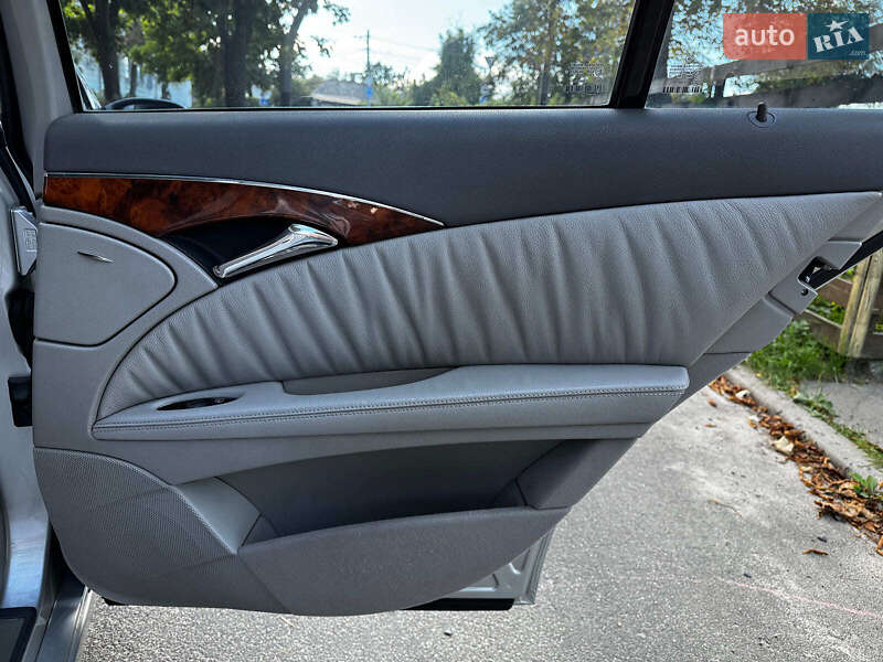 Седан Mercedes-Benz E-Class 2004 в Киеве