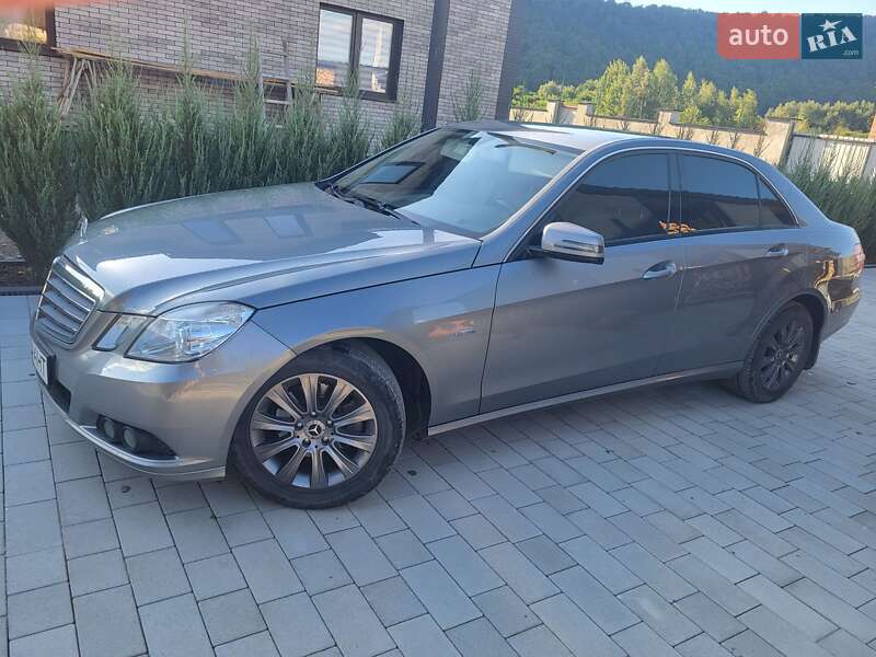 Mercedes-Benz E-Class 2009
