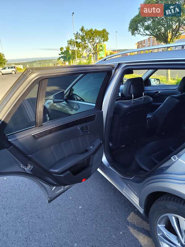 Универсал Mercedes-Benz E-Class 2012 в Тячеве