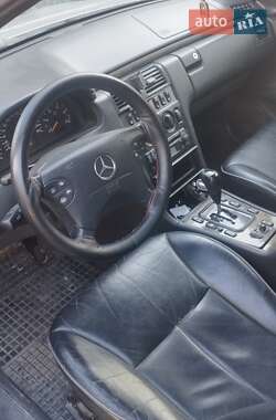Седан Mercedes-Benz E-Class 2001 в Верховине
