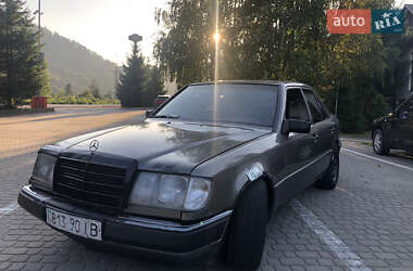Седан Mercedes-Benz E-Class 1993 в 