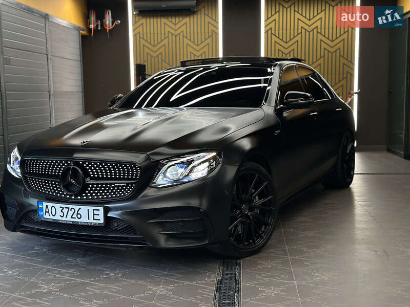 Седан Mercedes-Benz E-Class 2019 в 
