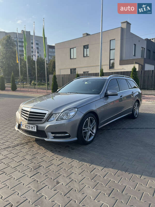 Mercedes-Benz E-Class 2011